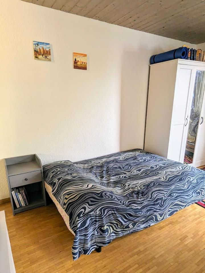 Urban Retreat - Cozy Studio With Private Patio Apartment Zurich Exterior photo